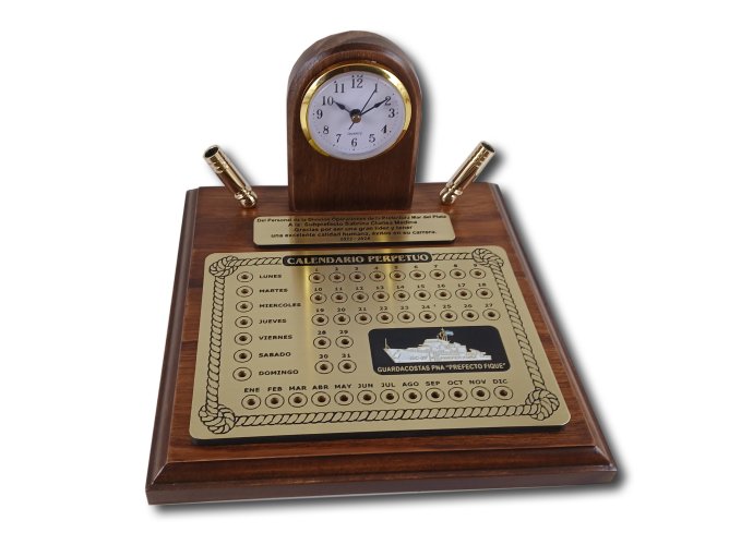 186 Calendario con portalapiceras y reloj Pref Fique 22x25 cm