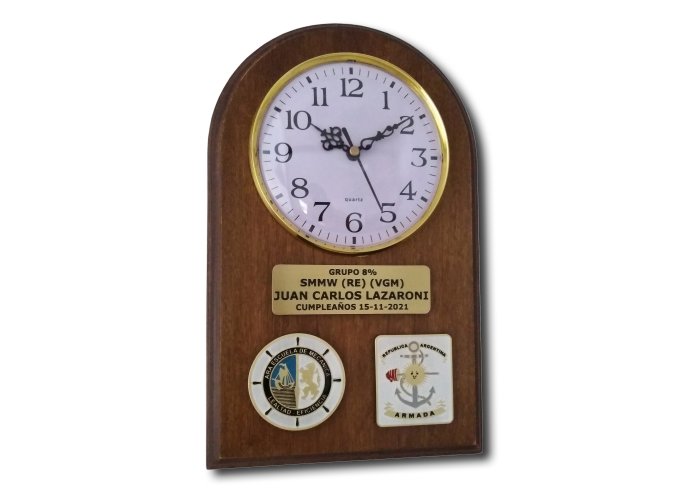 197-3 Reloj con Grabado Esma 18x30 cm